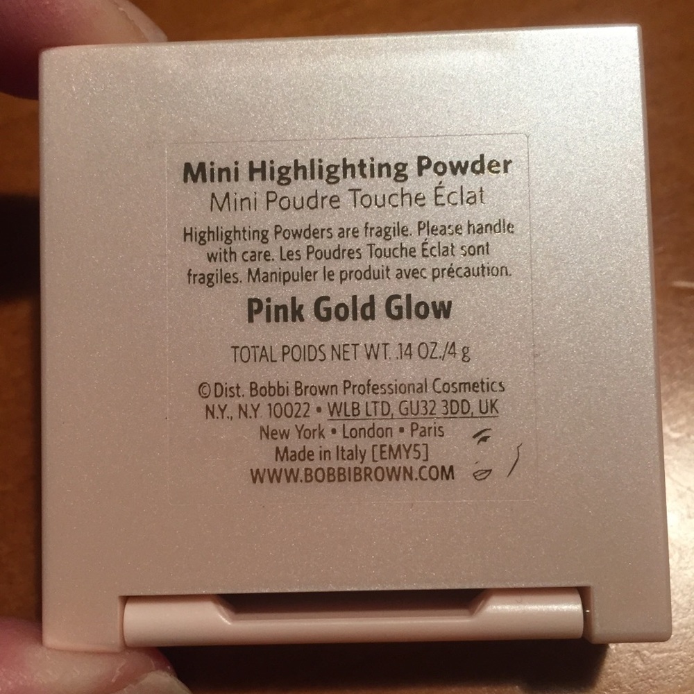 Bobbi Brown Highlighting Powder - Picture 6 of 11
